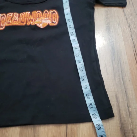 Harley davidson womans 3 ring neck T-shirt Sz L neon sign Deadwood South - Picture 6 of 7